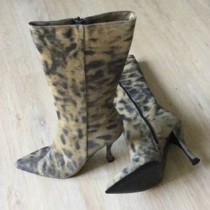 Leopard boots
